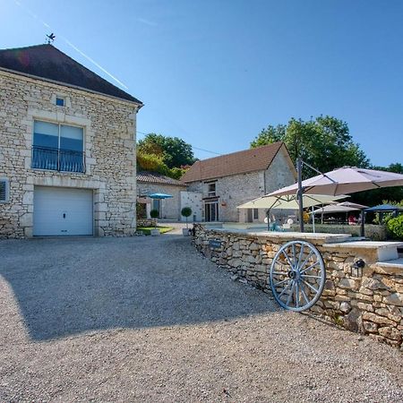 Domaine Des Pierres Blanches - Chambres D'Hotes Carlux Exterior photo